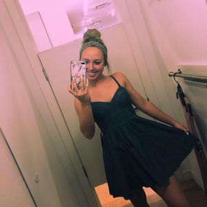 Meet your Posher, Emma